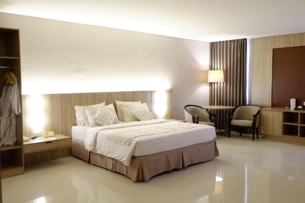 Kedaton Hotel Bandung Zewnętrze zdjęcie